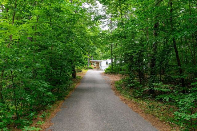 60 Brookside Avenue, Albany, NH 03818