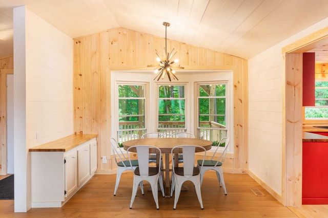 60 Brookside Avenue, Albany, NH 03818