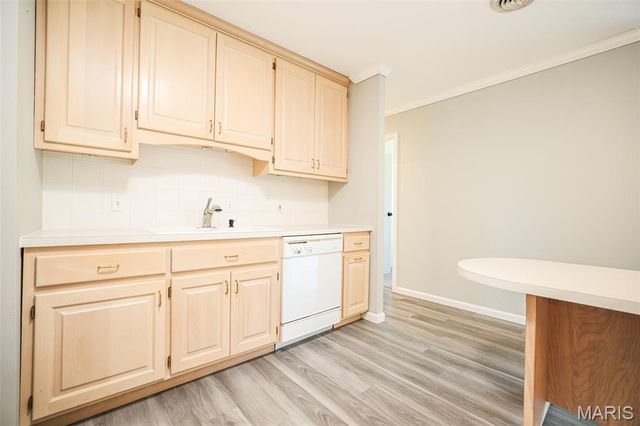 4839 Hursley Drive, St Louis, MO 63128