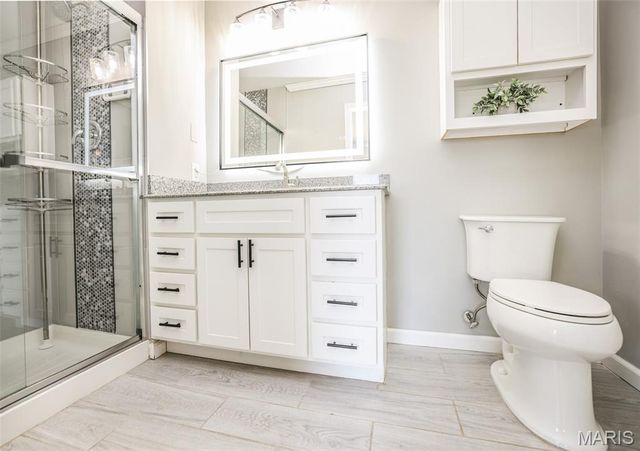 4839 Hursley Drive, St Louis, MO 63128