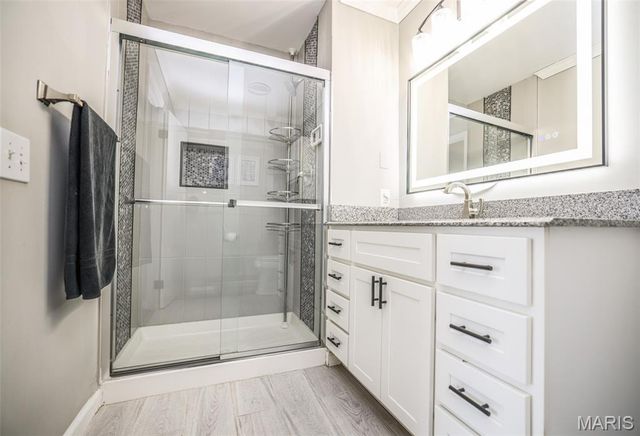 4839 Hursley Drive, St Louis, MO 63128