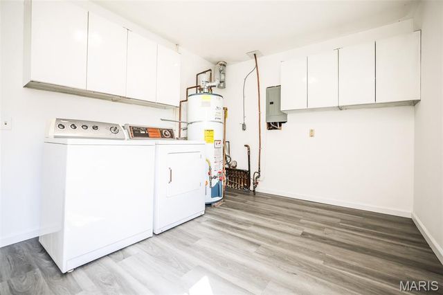 4839 Hursley Drive, St Louis, MO 63128