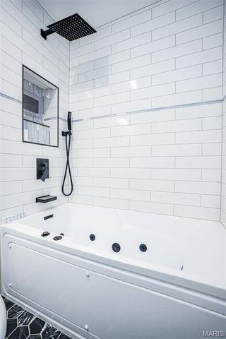 4839 Hursley Drive, St Louis, MO 63128