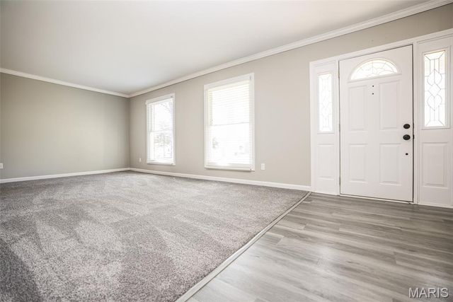 4839 Hursley Drive, St Louis, MO 63128