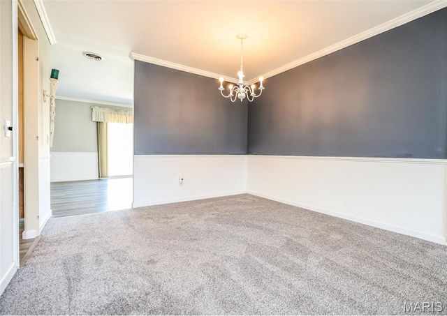 4839 Hursley Drive, St Louis, MO 63128