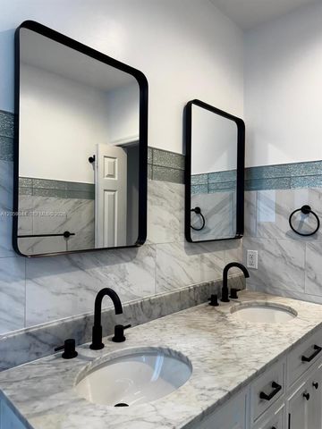 234 Washington Dr, Coral Gables, FL 33133