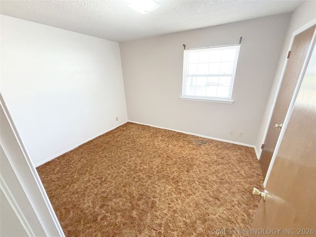 23 W Stadium Road, Bixby, OK 74008