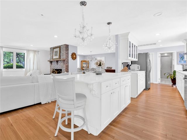 80 Birchwood Way, East Greenwich, RI 02818