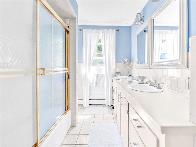 80 Birchwood Way, East Greenwich, RI 02818