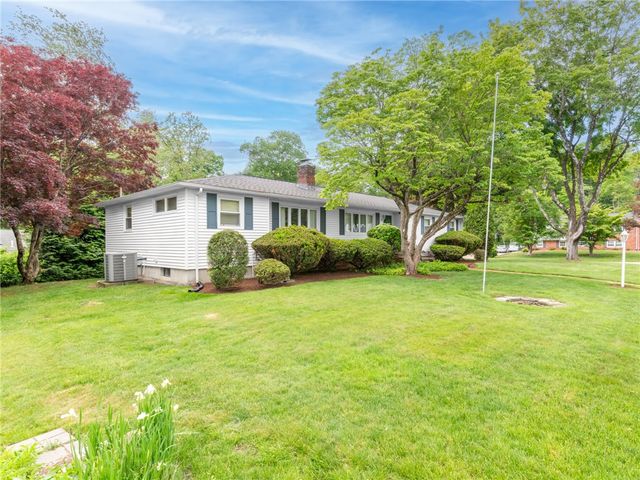 80 Birchwood Way, East Greenwich, RI 02818