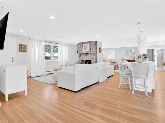 80 Birchwood Way, East Greenwich, RI 02818