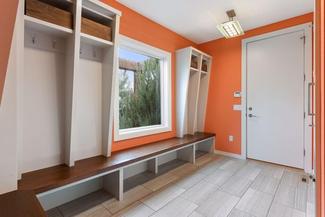 4812 Lakeview Drive, Edina, MN 55424