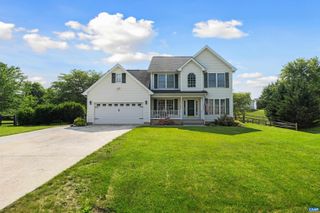 82 PETERSON PL, Fishersville, VA 22939