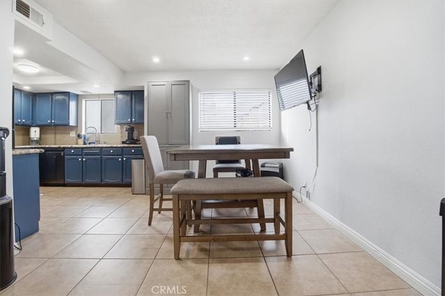 14325 Foothill 9, Sylmar, CA 91342