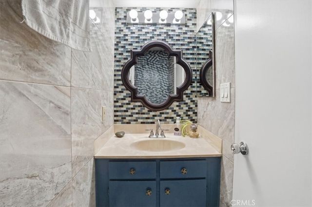 14325 Foothill 9, Sylmar, CA 91342