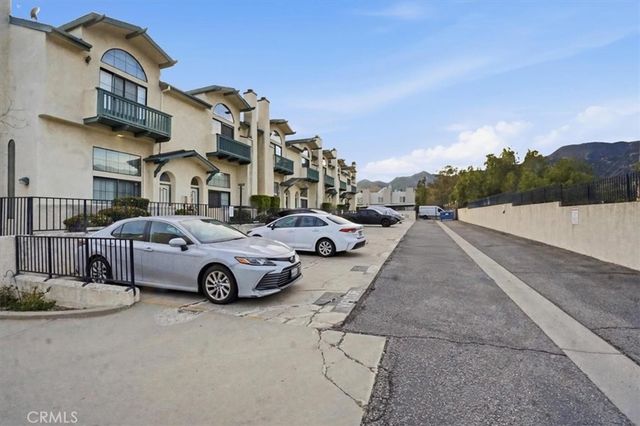 14325 Foothill 9, Sylmar, CA 91342