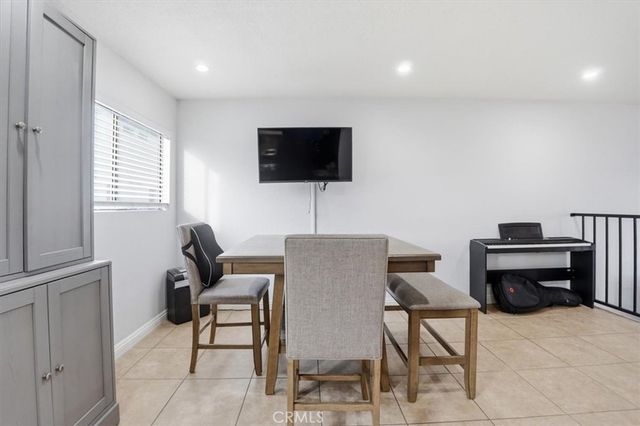 14325 Foothill 9, Sylmar, CA 91342