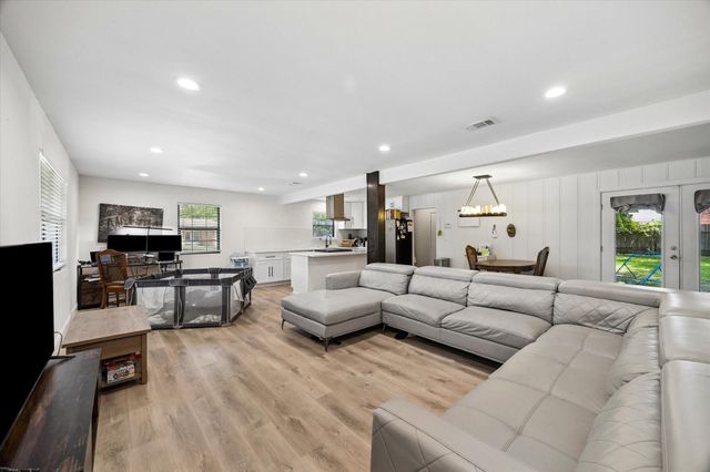 8510 Western Drive, Houston, TX 77055
