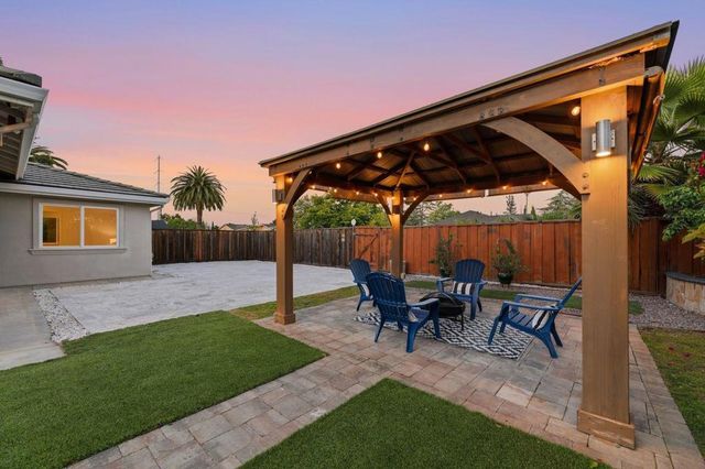 19070 Dagmar Drive, Saratoga, CA 95070