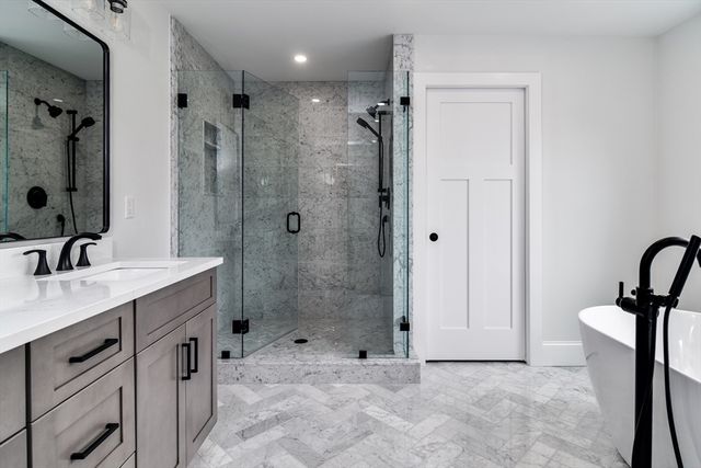 75 Cottage St, Natick, MA 01760