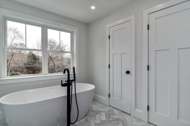 75 Cottage St, Natick, MA 01760