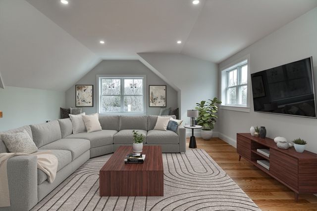 75 Cottage St, Natick, MA 01760