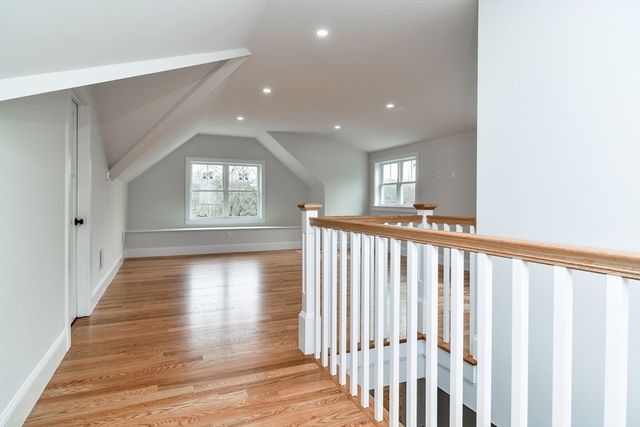 75 Cottage St, Natick, MA 01760