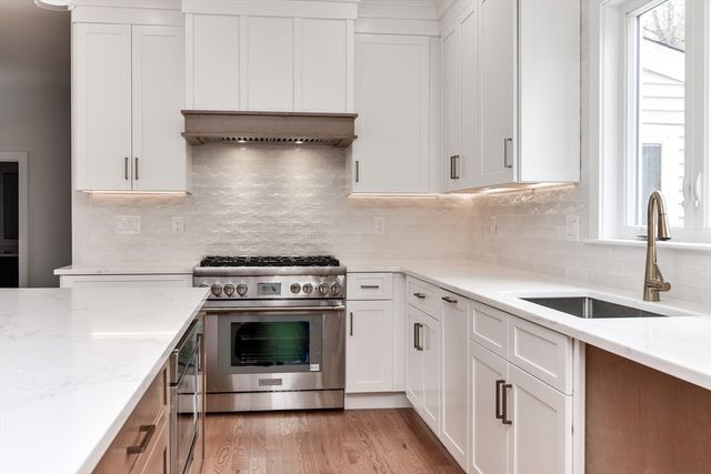 75 Cottage St, Natick, MA 01760