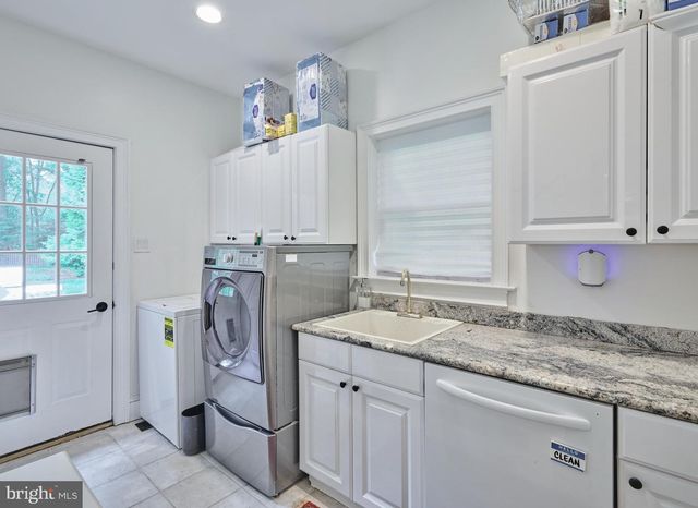 36 TIMBER KNOLL DR, Washington Crossing, PA 18977