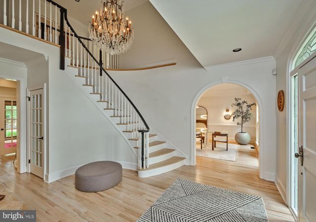36 TIMBER KNOLL DR, Washington Crossing, PA 18977