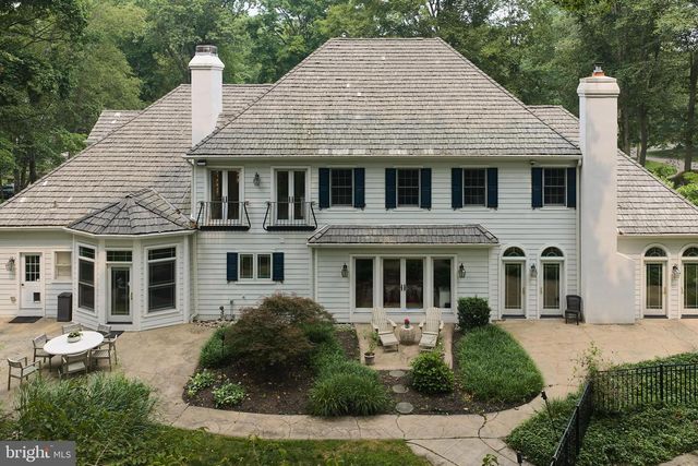 36 TIMBER KNOLL DR, Washington Crossing, PA 18977