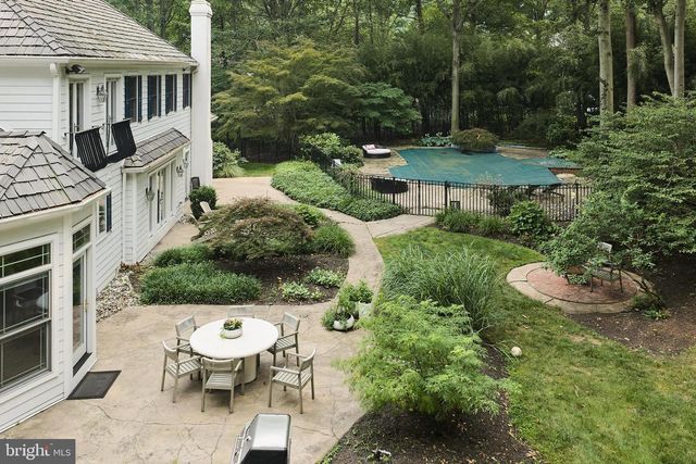 36 TIMBER KNOLL DR, Washington Crossing, PA 18977