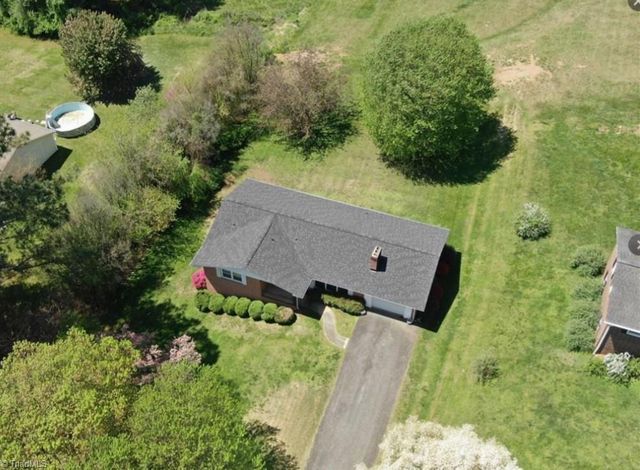 2149 Margaret Drive, Mount Airy, NC 27030