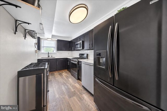 5 S PENNEWELL DR, Wilmington, DE 19809