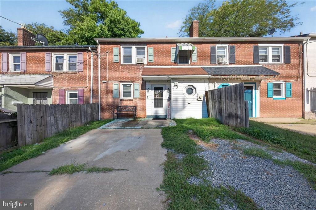 5 S PENNEWELL DR, Wilmington, DE 19809