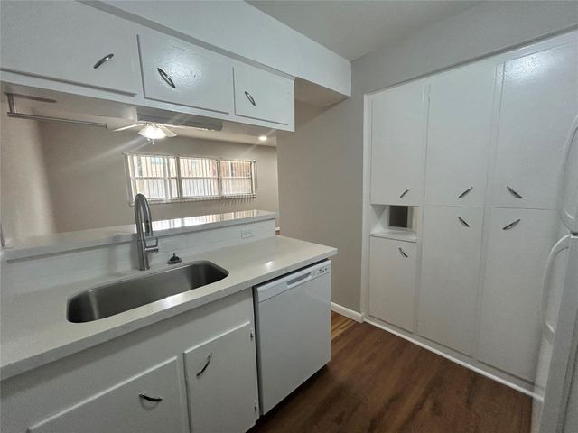 3520 Garrott 3, Houston, TX 77006