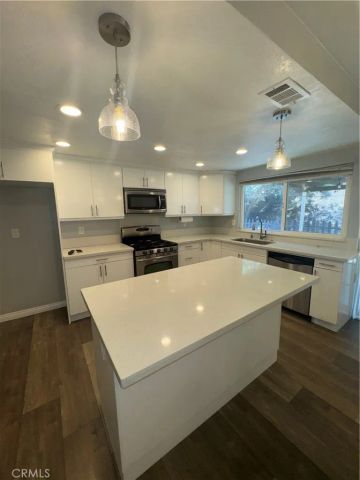 2152 Trafalgar Avenue, Riverside, CA 92506