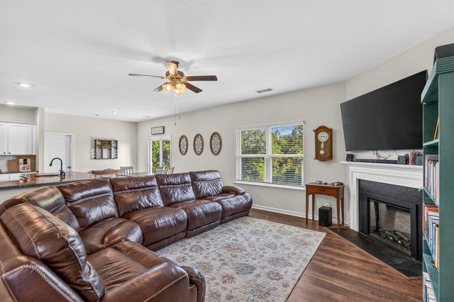 646 Lakeshore Drive, Fort Oglethorpe, GA 30742