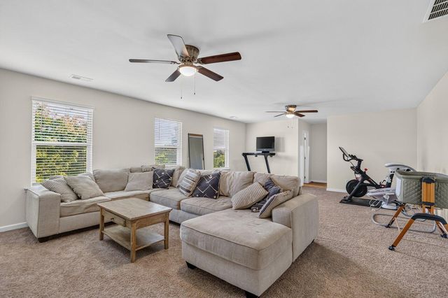 646 Lakeshore Drive, Fort Oglethorpe, GA 30742