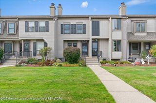 210 Park Meadows Drive, Lansing, MI 48917