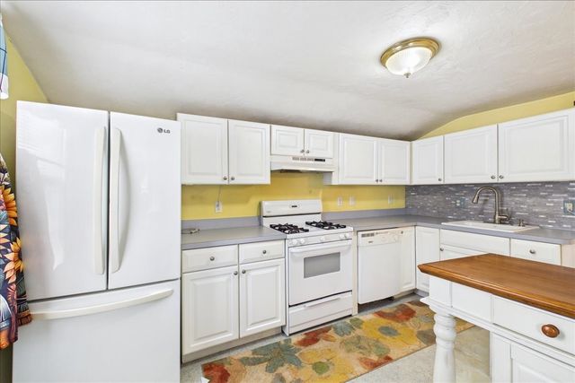 140 Lake St, Weymouth, MA 02189