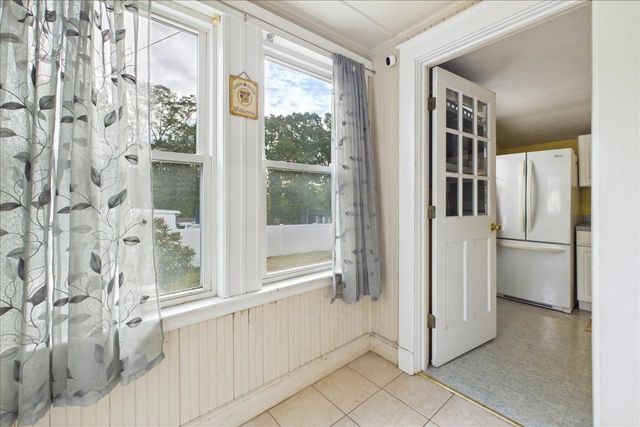140 Lake St, Weymouth, MA 02189