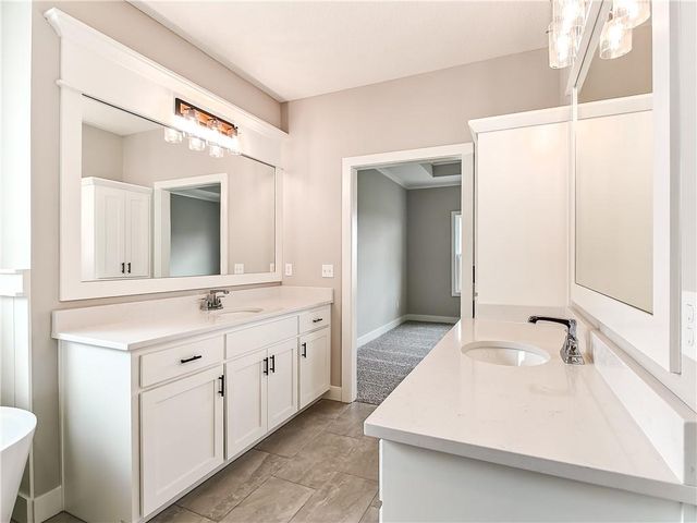 9323 Pickering Street, Lenexa, KS 66227