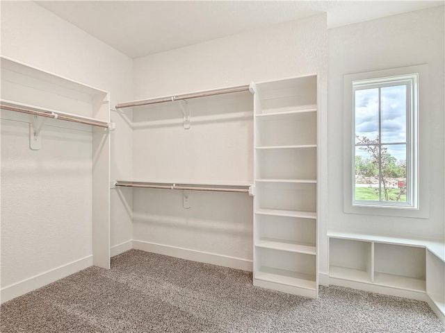 9323 Pickering Street, Lenexa, KS 66227
