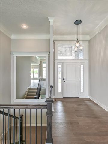9323 Pickering Street, Lenexa, KS 66227