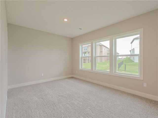 9323 Pickering Street, Lenexa, KS 66227