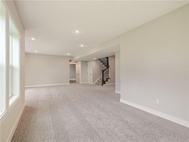9323 Pickering Street, Lenexa, KS 66227