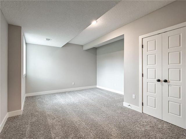 9323 Pickering Street, Lenexa, KS 66227