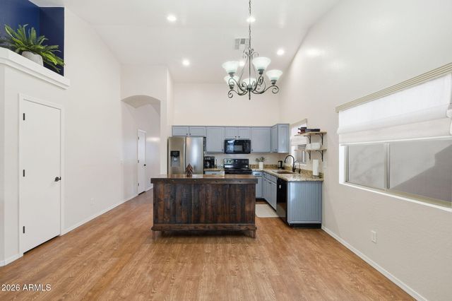 273 W HAWTHORNE Drive, Casa Grande, AZ 85122