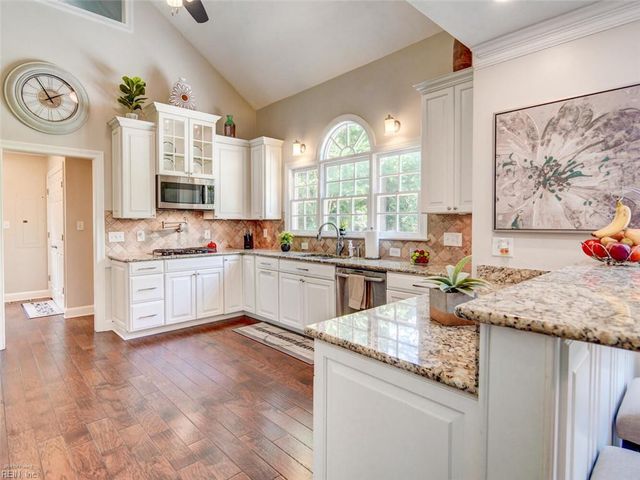 601 Coral Water CT, Chesapeake, VA 23322